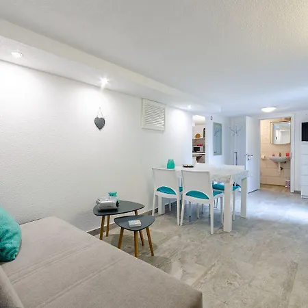 Reizendes Nur 350 Meter Zum Sandstrand Mit Meerblick, Grill, Waschmaschine Apartman *