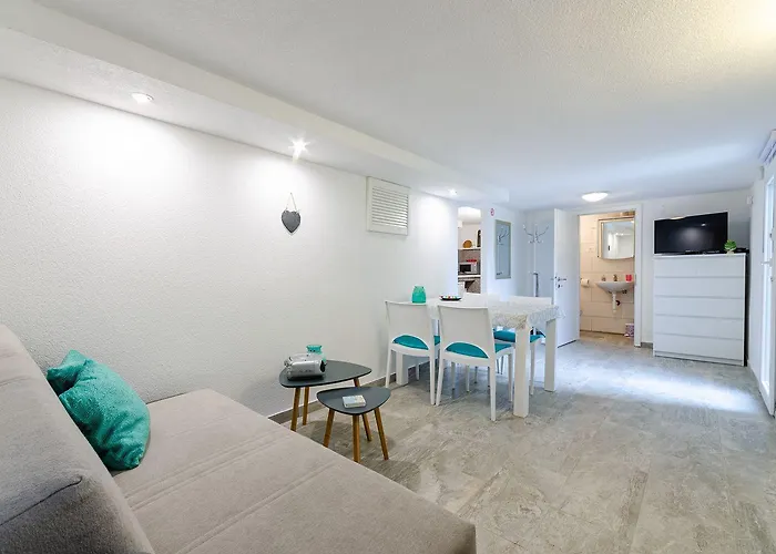 Reizendes Nur 350 Meter Zum Sandstrand Mit Meerblick, Grill, Waschmaschine Apartmán *
